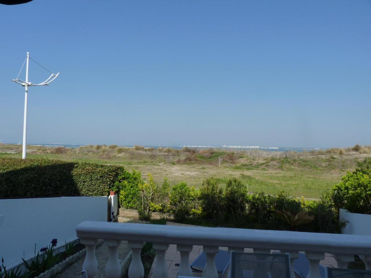 Appartement Sol-y-days Flamant, Superbe En Rez De Jardin Avec Grande Terrasse Et Jardinet, Face A La Le Grau-du-Roi